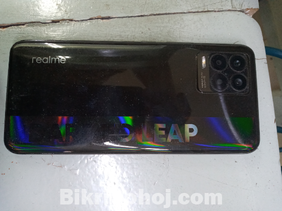 Realme 8